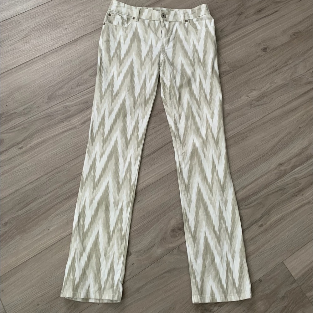 Chico’s Platinum Denim Pants (Size 00)